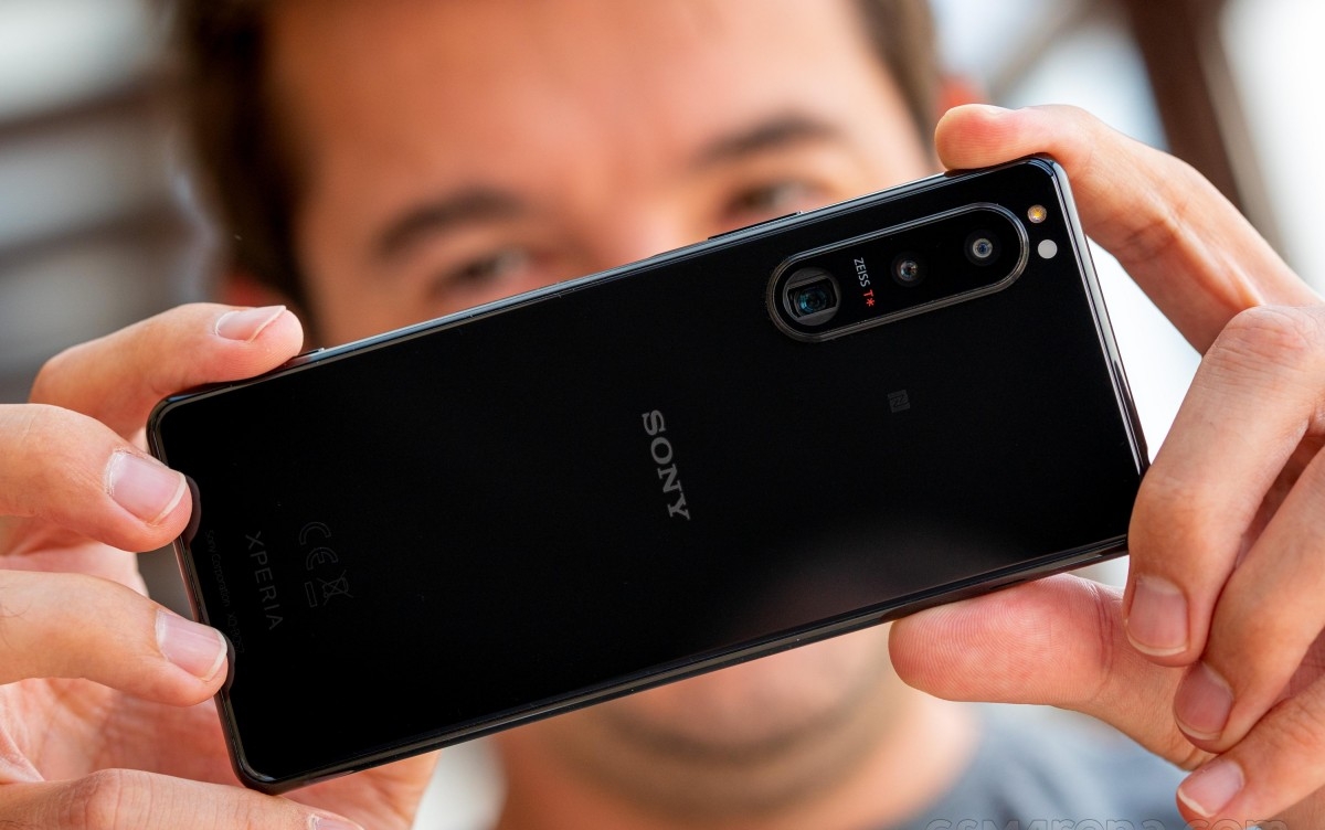 so sanh sony xperia 5 series 12